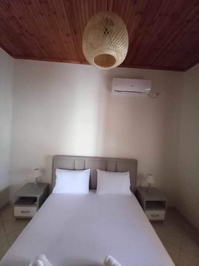 Villa Gkoros House Old Town Himare Esterno foto