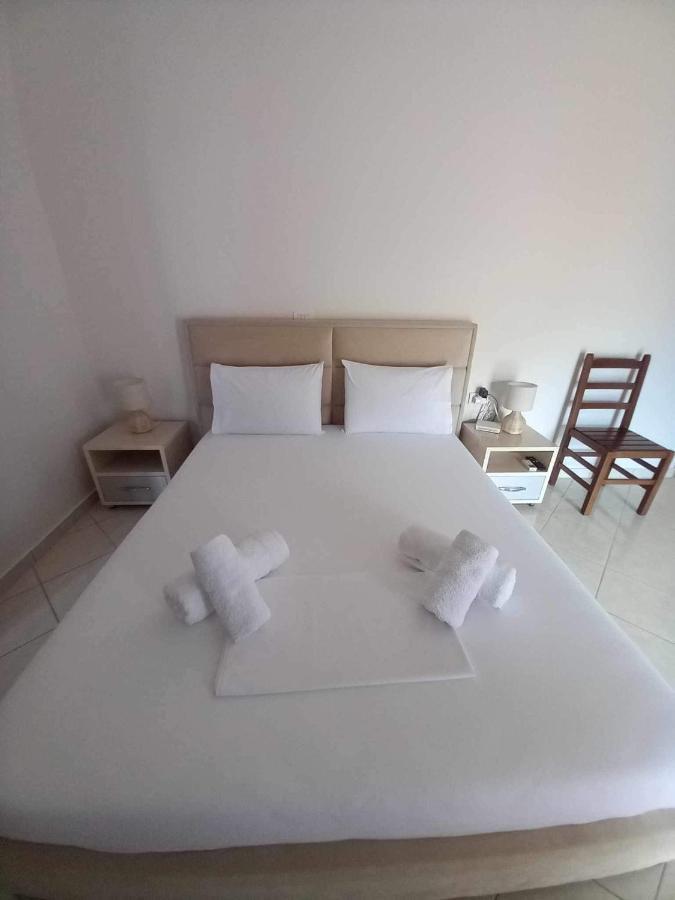 Villa Gkoros House Old Town Himare Esterno foto